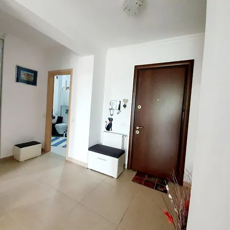 Ami Seaview - *
